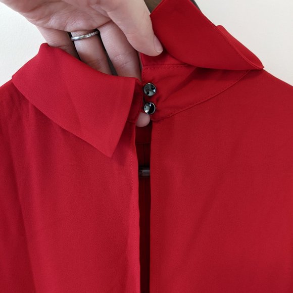 NWT Red Sleeveless Blouse - Picture 5 of 5